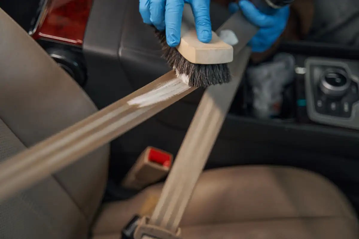 How to Clean Car Seat Belt