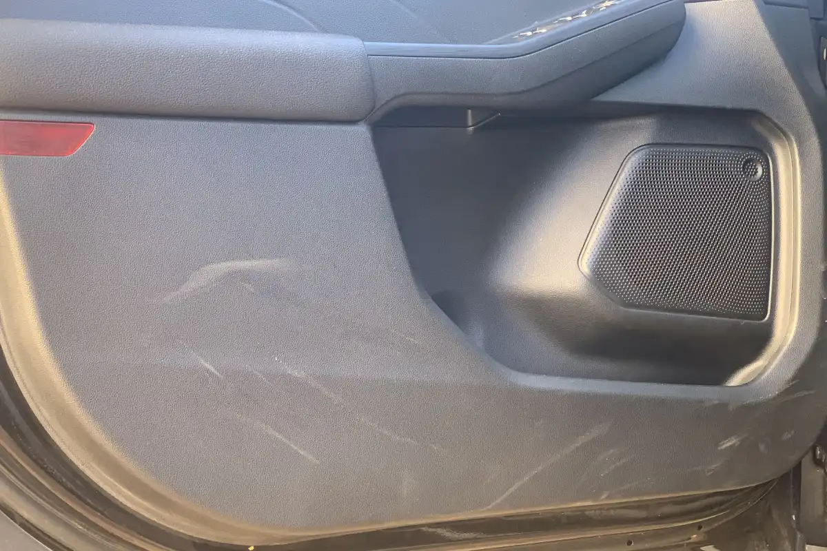Clean Scuff Marks on Door Panel (Easy DIY Guide)