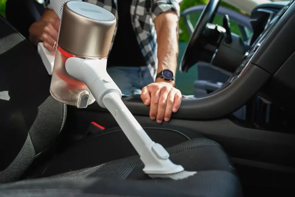 vacuum cleaner inside car